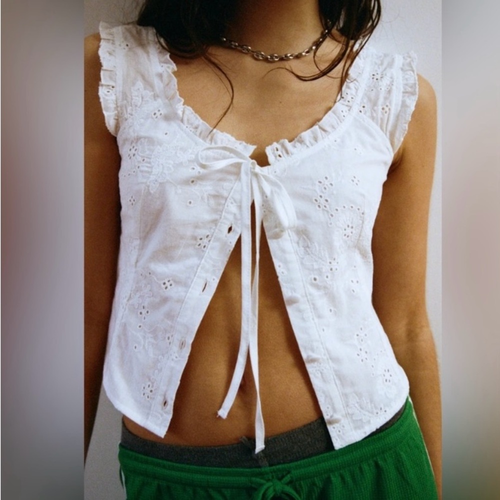 MANY MANY CLOTHES TOP